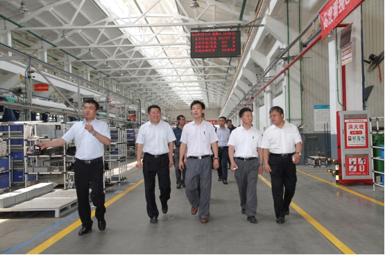 工信部及北京市经信委领导赴福田汽车调研 关注汽车租赁业务发展